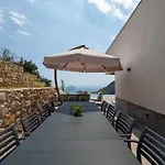 Villa Notos Club