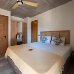 וילה Notos Club קס